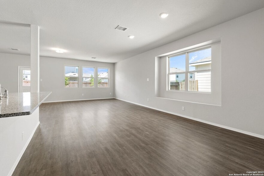 Building Photo - 2434 Dry Moss Way