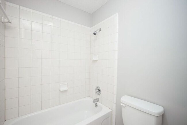 Building Photo - 9309 Sprinkle Ln