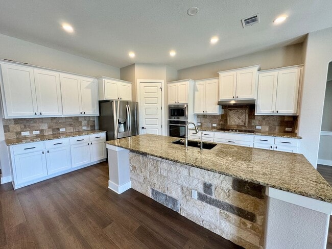 Building Photo - AVAILABLE NOW! One-of-a-Kind Luxury Estate | 5BD/3BA on 2 Acres in Liberty Hill!