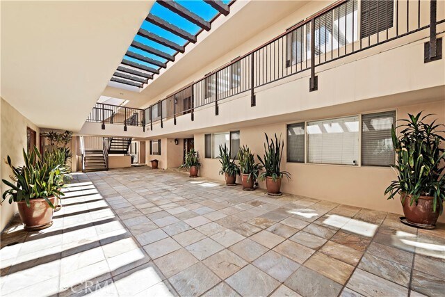 Building Photo - 2037 S Coast Hwy