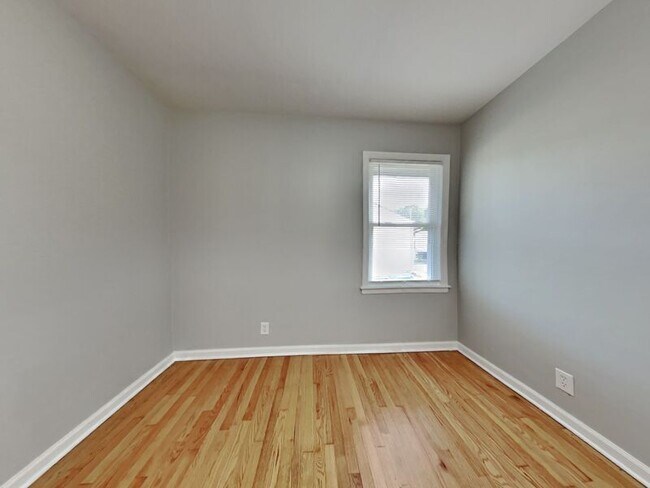 Building Photo - 3409 S Maywood Ave