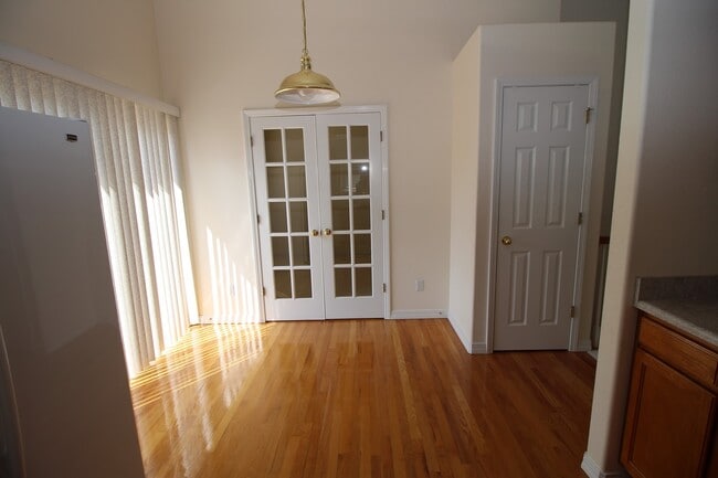 Building Photo - Amazing 5 bedroom home in Desirable Crown Hill Mesa on West Side of town