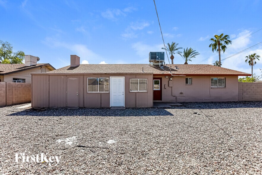 Building Photo - 6 E Cairo Dr