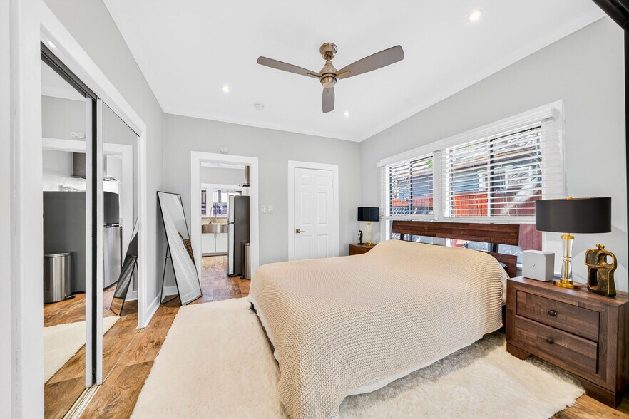 Building Photo - 5915 Lexington Ave