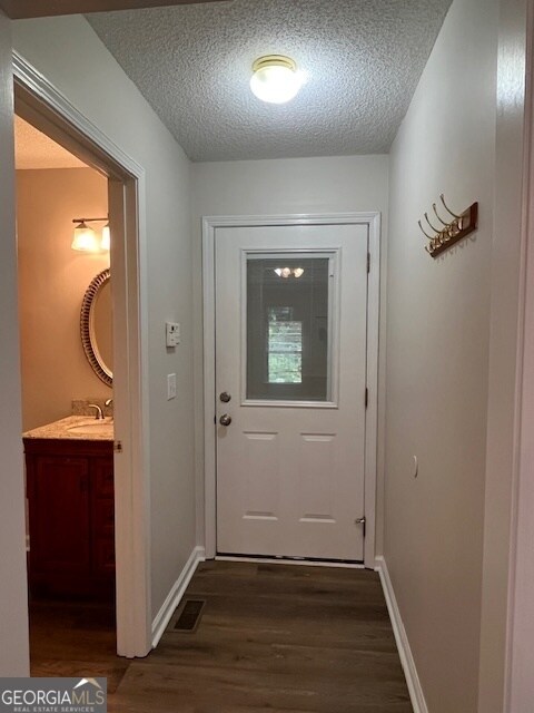 Building Photo - 75 Williamson Dr