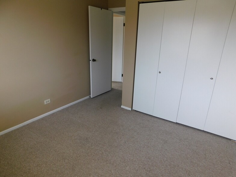 Building Photo - 573 Greystone Ln