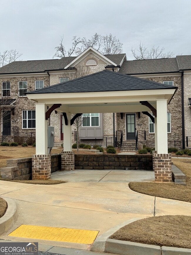 Building Photo - 4400 Sims Pk Overlook