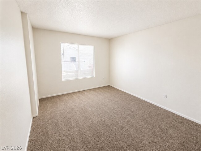 Building Photo - 7100 W Pirates Cove Rd