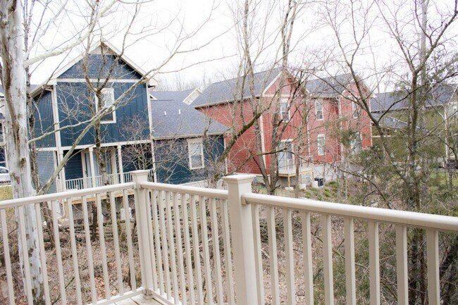 Building Photo - 1439 N Telluride St