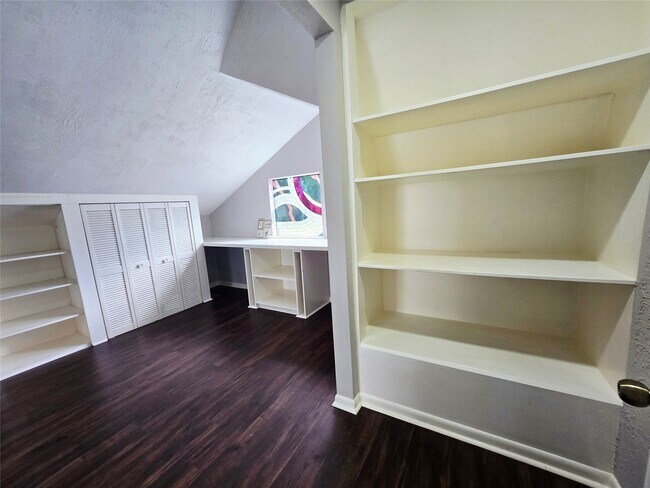 Building Photo - 3623 Shipman Ln