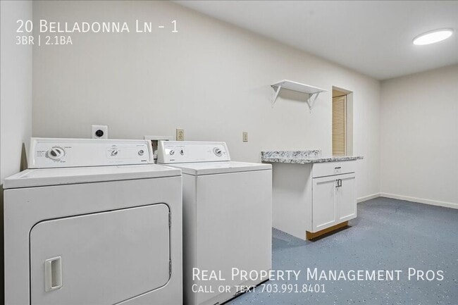 Building Photo - 20 Belladonna Ln