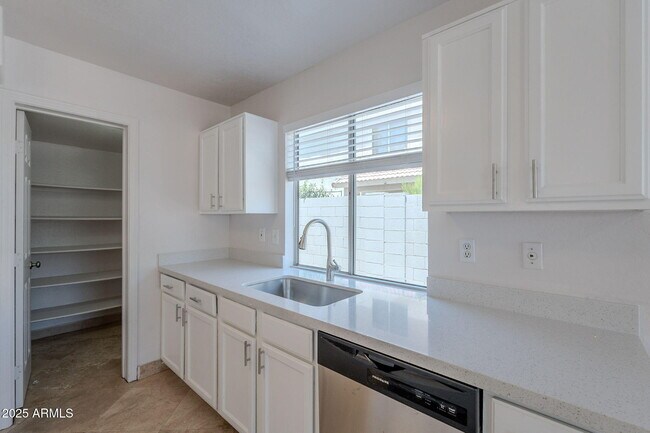 Building Photo - 8844 W Christopher Michael Ln