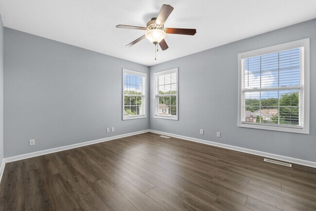 Building Photo - Pet Friendly Three Bedroom with Basement!