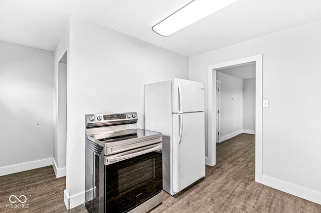 Building Photo - 4307 E 550 S