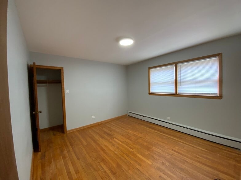 BEDROOM (12FTX11FT) - 2228 W 71st St