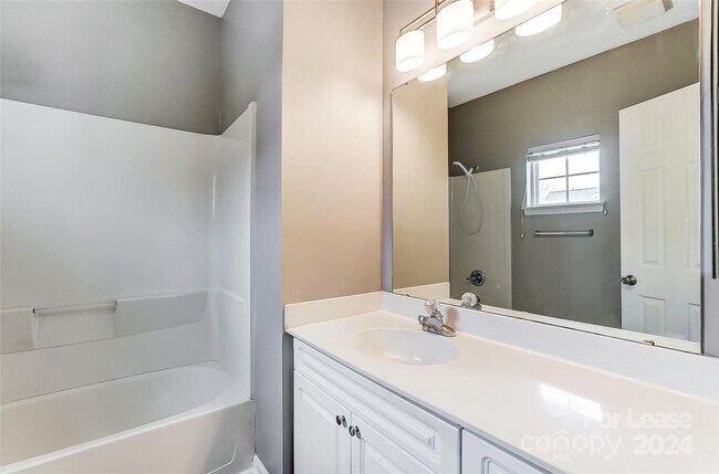 Building Photo - 6429 Mallard View Ln