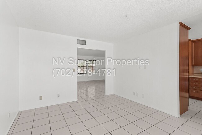 Building Photo - SW!! Spring Valley!! Single Story!!! Covered Patio!!! Fire Place!! Pet Friendly!!! Community Park...