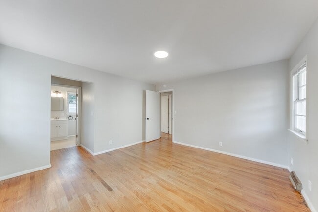 Building Photo - Fully remodeled 4 Bed / 2 bath ranch home