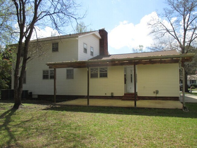 Building Photo - 112 Ramona Ave