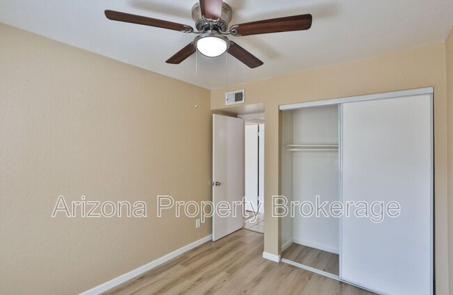 Building Photo - 601 W Rio Salado Pkwy