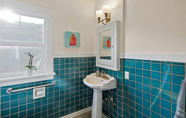 Building Photo - 2706 Ashby Ave