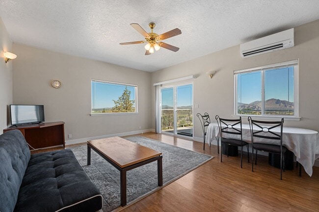 Building Photo - Charming 2 Bedroom ADU with Stunning Smith...