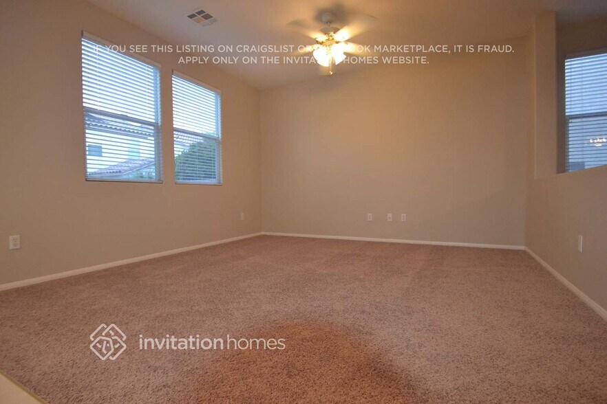 Building Photo - 11169 Alora St