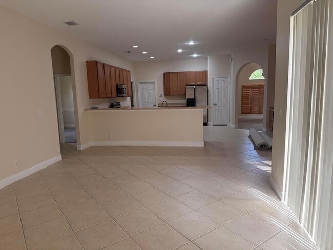 Building Photo - 2218 SW Panther Trce