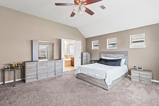 Building Photo - 3012 Broadhaven Dr