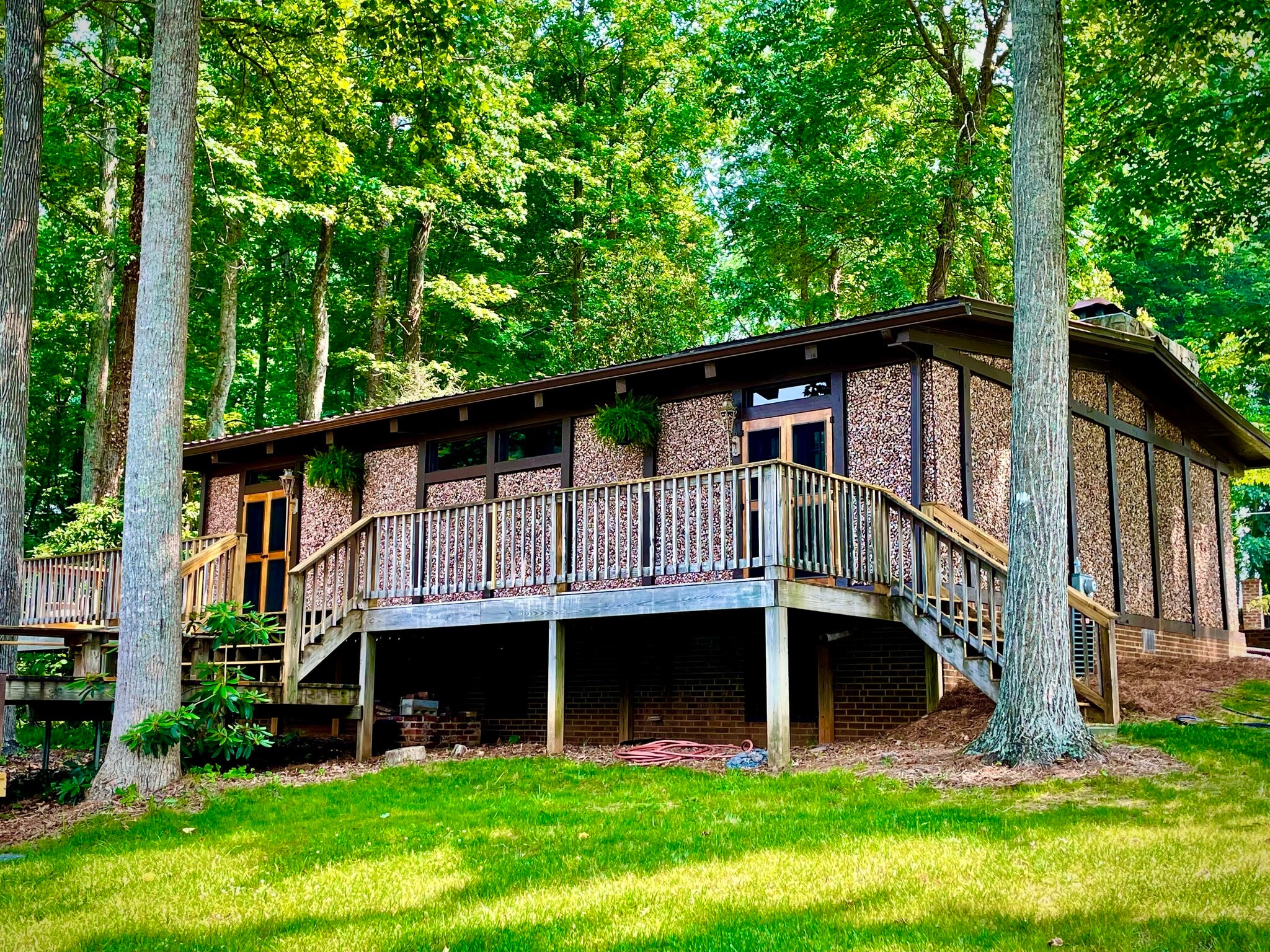 Building Photo - 3908 Waterton Rd