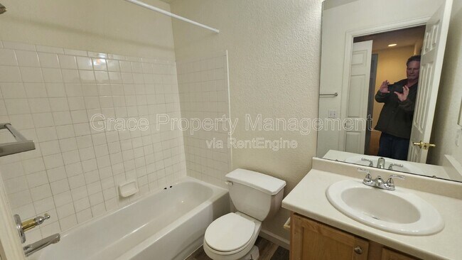 Building Photo - 11016 Claude Ct