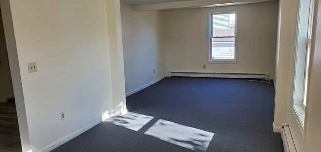 Building Photo - 25-27-27 Brier St