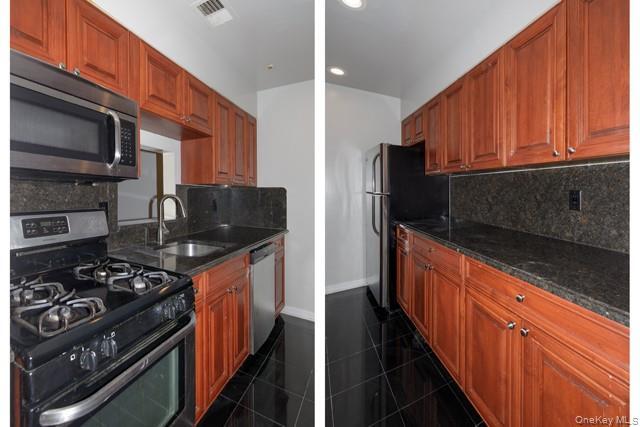 Building Photo - 162 Lake Pointe Ct