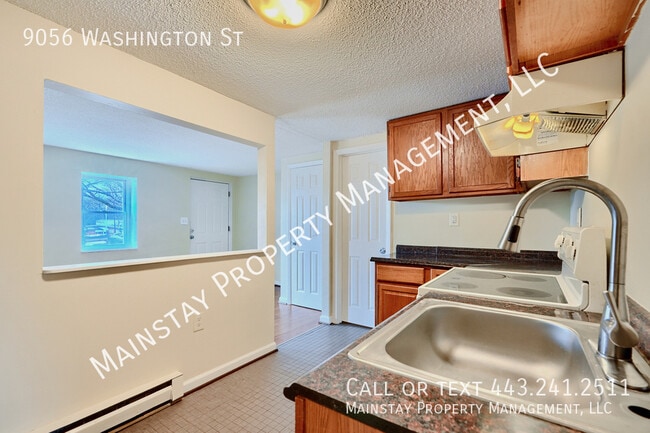 Building Photo - 9056 Washington St