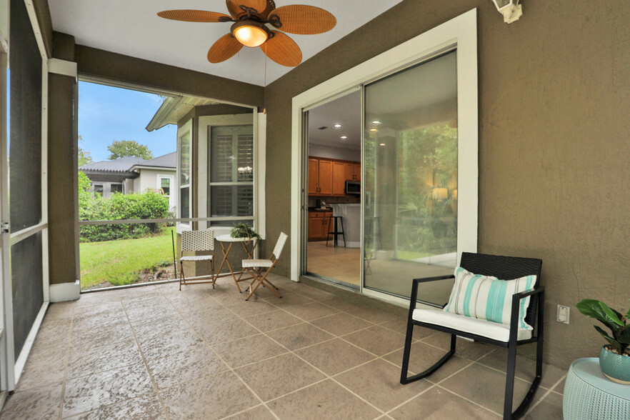 Back patio - 14566 Marsh View Dr