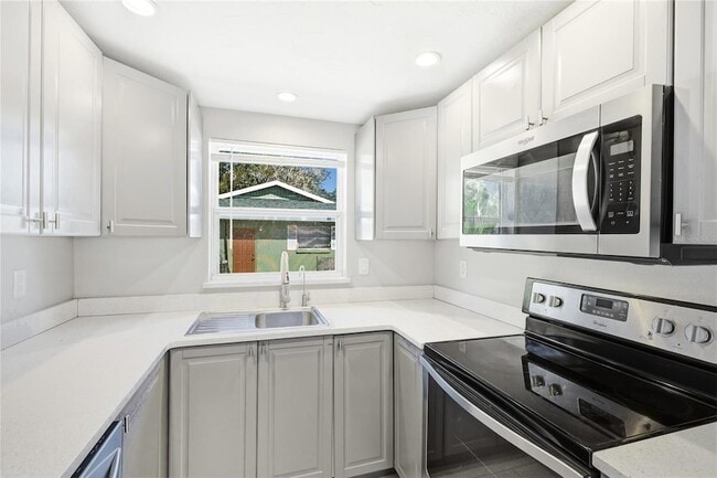 Building Photo - 5320 Moeller Ave