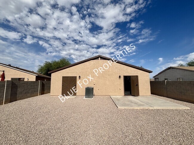 Building Photo - 5369 S Waterloo Ln
