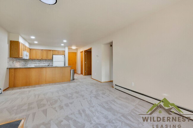Building Photo - 749 Lagoon Dr
