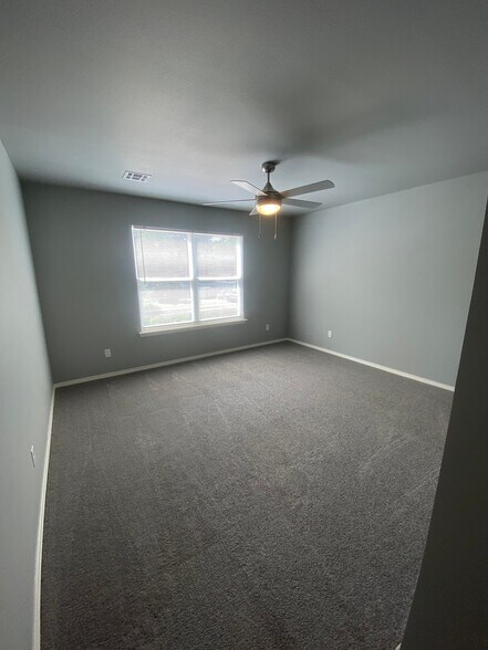 Building Photo - 205 S Fairland Ave