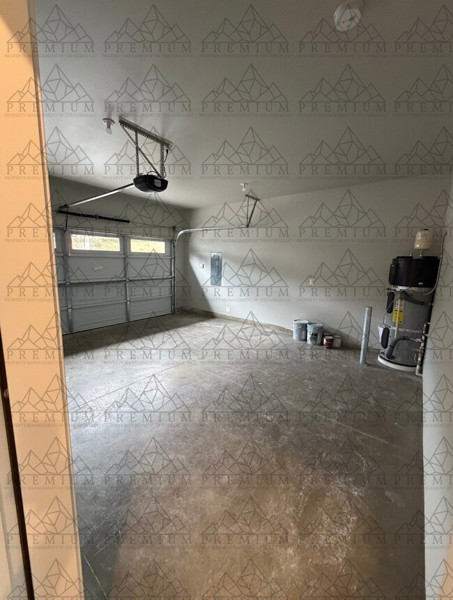 Building Photo - 3 BED 2.5 BATH NEW BUILD!