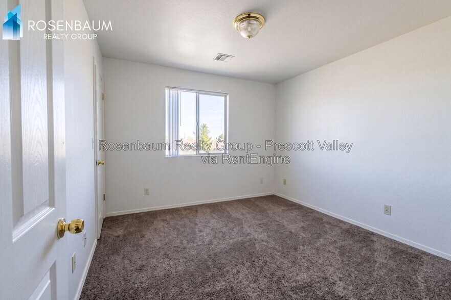 Building Photo - 8127 E Rosalie Rd