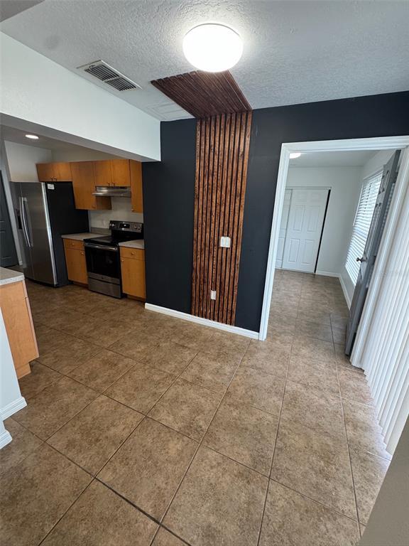 Building Photo - 3035 Walnut Ct