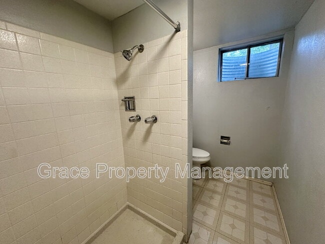 Building Photo - 6174 S Krameria St