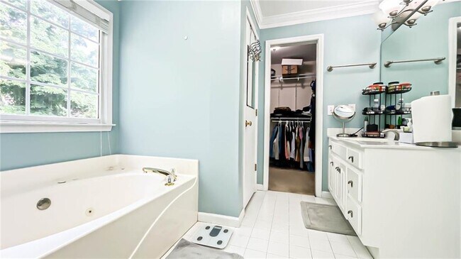 Building Photo - 3760 Mashie Ct