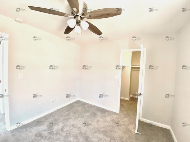Building Photo - Updated 3BD/2BA with Air Conditioning