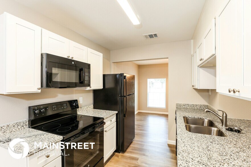 Building Photo - 5814 Castle Brook Dr