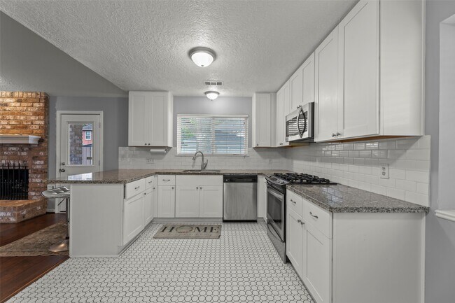 Building Photo - 1019 Sugar Mountain Ct
