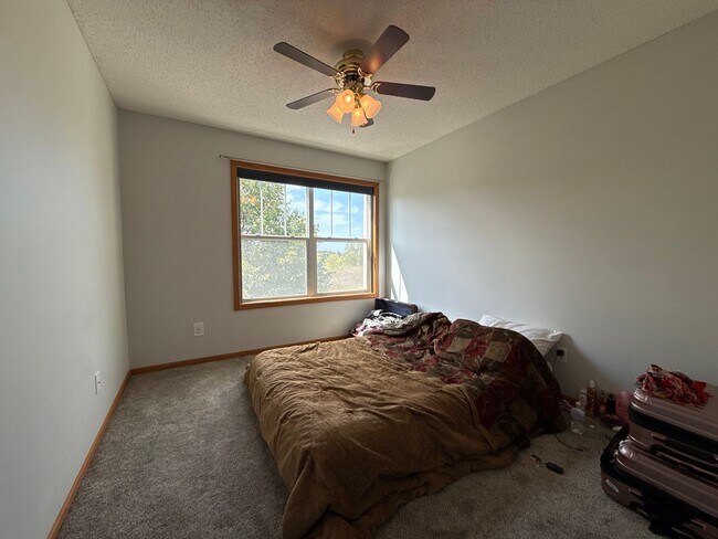 Building Photo - 14649 Sapphire Way