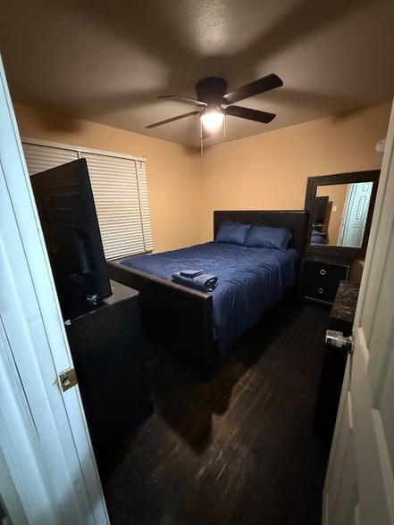 Building Photo - 1 Median Cir