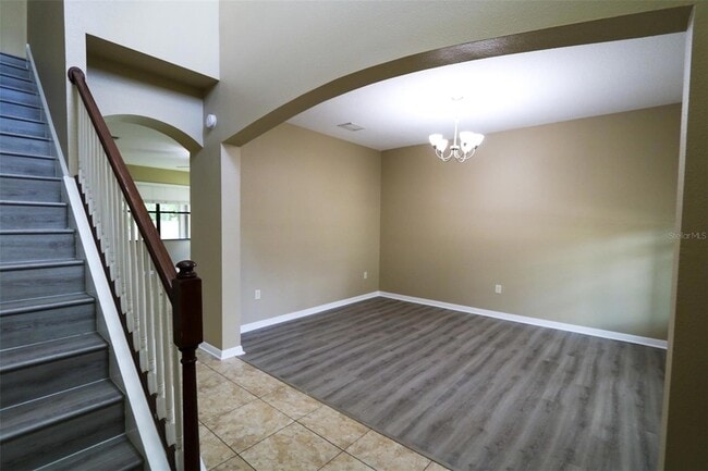 Building Photo - 1208 Oakcrest Dr